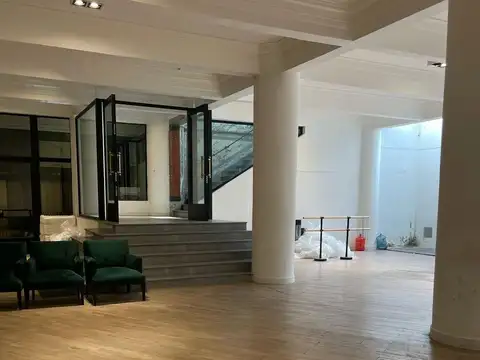 Local en Venta en San Nicolás, USD 1.000.000