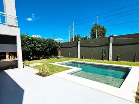 Casa en Venta en Los Troncos, USD 500.000