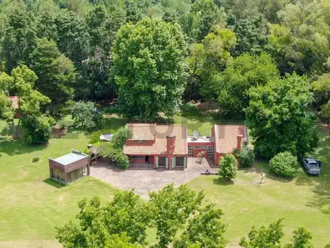 VENDE Quinta 5 ambientes con Gran Parque y Piscina en PILAR