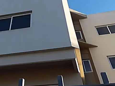 Oficina en Venta en Garin, USD 980.000