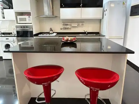 VENTA TRIPLEX 4 AMBIENTES EN SAN MARTIN