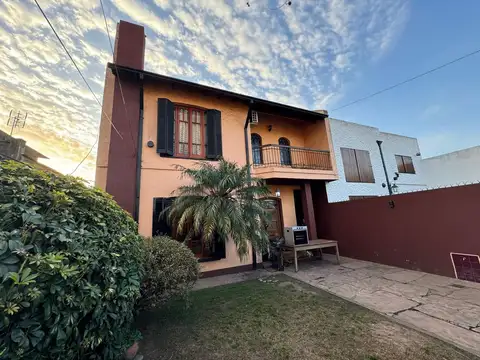 venta de casa en Temperley de 5 ambientes