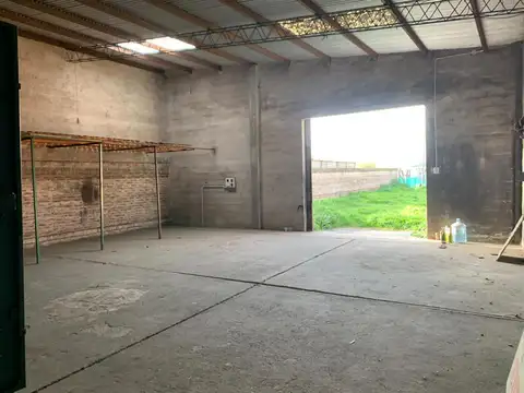 VENTA DE GALPON CON TERRENO EN 25 DE MAYO BS AS