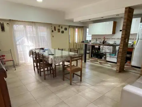 50 entre 153 y 154 , Piso 0