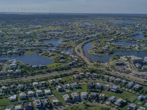 Terreno en Venta 14  mts Fondo