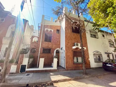 Casa - Venta - Argentina, Capital Federal - LA CAUTIVA 446
