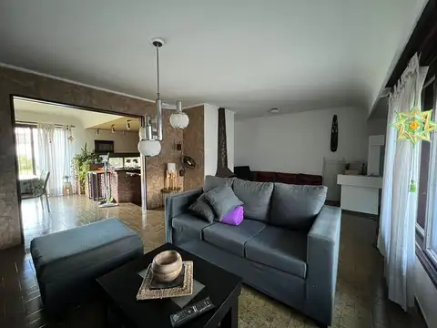 Gobernador Dardo Rocha 400