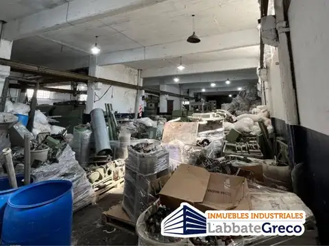 Galpon en Venta 41,85  mts Fondo