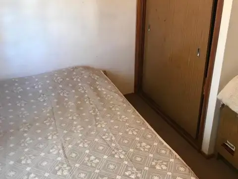 Casa en Venta - 8 amb  con parque y piscina. Villa Libertad