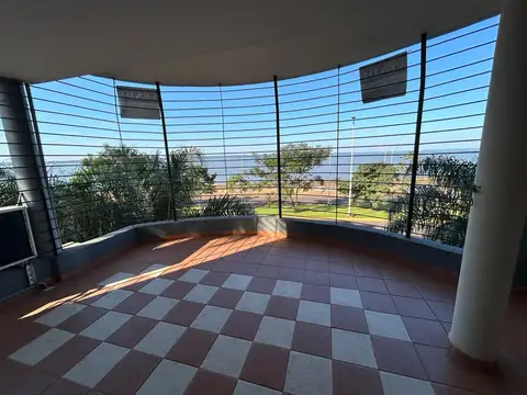 Departamento en primera linea de la Costanera