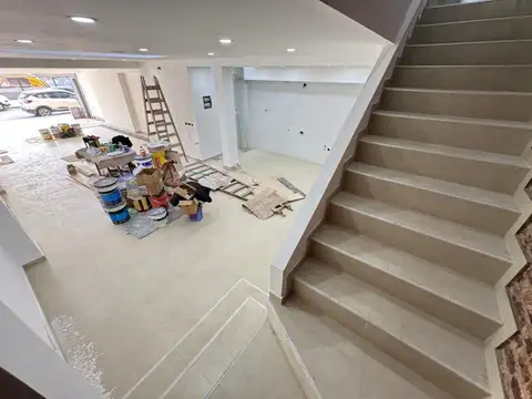 Alq Local comercial 112m2 a estrenar exc ubic