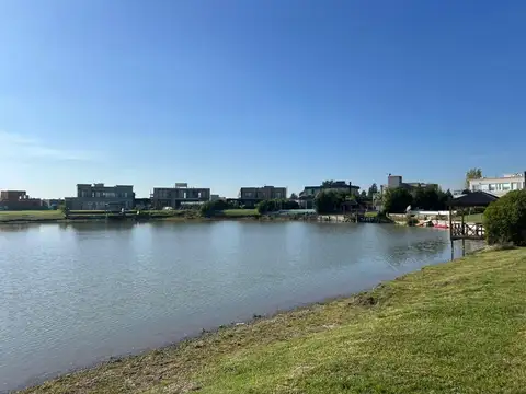 Terreno en Venta de 746,0 m2