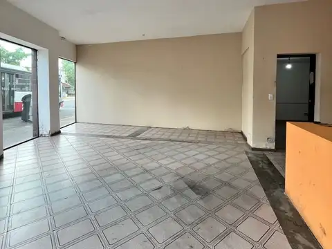 Local - Venta - Argentina, Capital Federal - Av. Eva Peron 2300