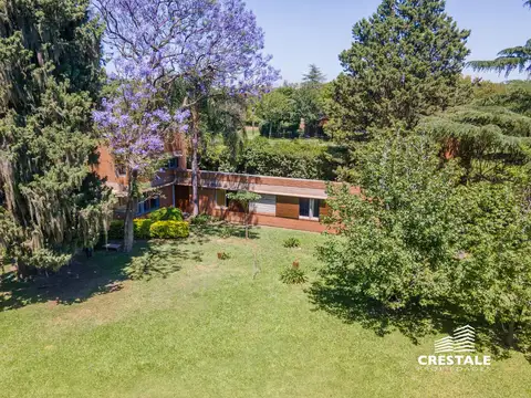 Casa 5 ambientes con 1 baño