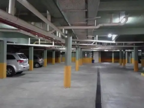 COCHERA EN ALQUILER "BARON CENTER" LOMAS DE ZAMORA