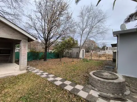 Casa 3 ambientes con 2 baños