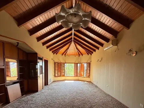 Casa en Alquiler de 5 dormitorios