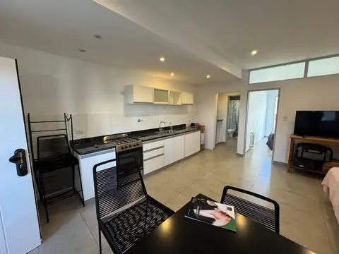 ALQUILER 2 AMBIENTES  BALCON   QUILMES CENTRO