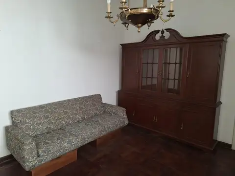 Depto Tipo Casa en Venta 56 años