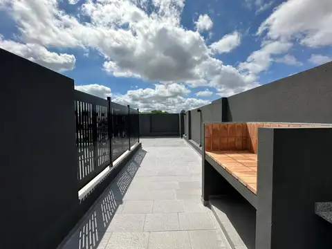 Departamento en venta de 1 dormitorio con terraza exclusiva - Pichincha