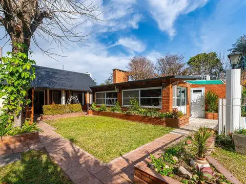 CASA EN VENTA 3 DORMITORIOS PUEBLO ESTHER PILETA