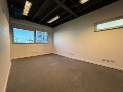 Oficina 3 ambientes con 2 baños