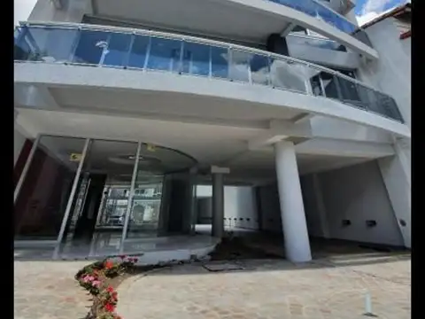 Semipiso de 3 ambientes contrafrente a estrenar