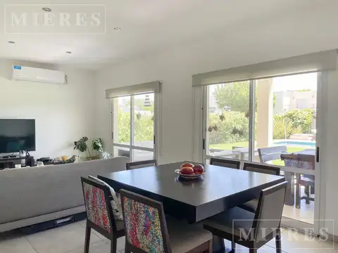 Casa en Venta al Oeste