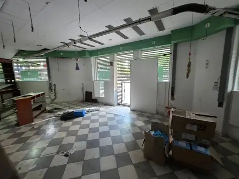 Local en Alquiler en esquina en Caballito