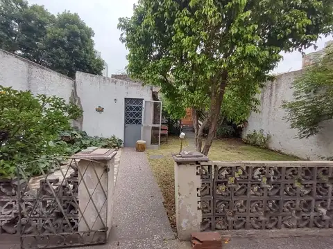 VENTA LOTE 228M2  CHALET 4 AMBIENTES ESCUCHA OFERTA