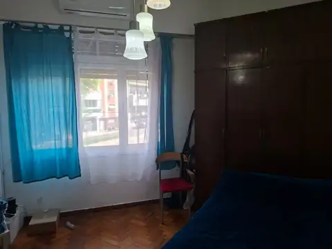 Piso Único 3 amb c/dep. más Local en venta en Villa General Mitre