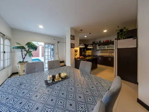 CASA 5 AMB CON PILETA EN TAPIALES