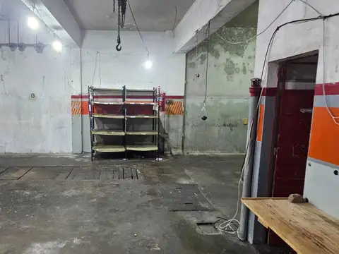 Galpón Multipropósito, en alquiler en Liniers