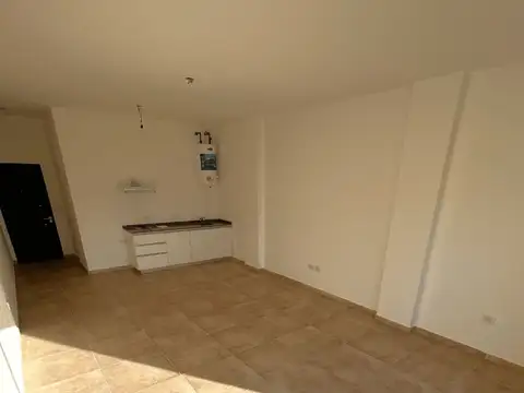 Oficina en Alquiler al Norte