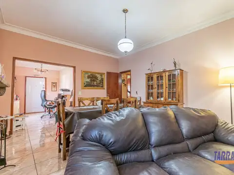 Casa en Venta en Villa Sarmiento, USD 160.000