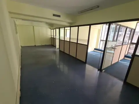 Oficina en Alquiler en San Nicolás, USD 1.350