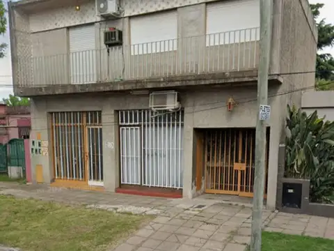 Venta PH 3 amnbientes con cochera.Permuta