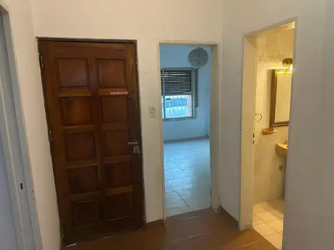 Casa 6 ambientes con 4 baños