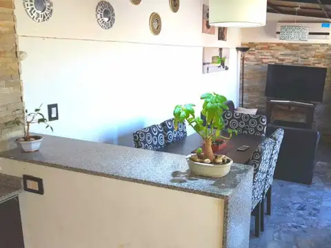 Depto Tipo Casa 3 ambientes con 1 baño