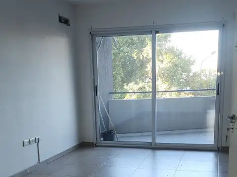 Departamento en Alquiler en Temperley, $ 580.000