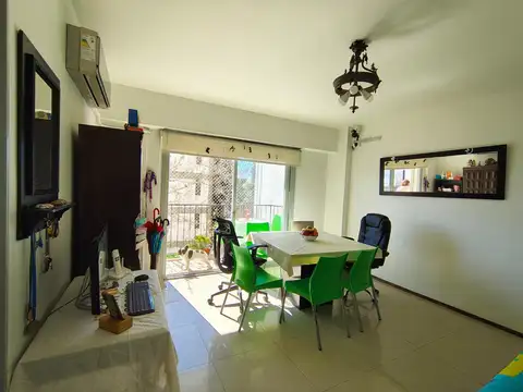 AVDA. PTE. PERON 1000