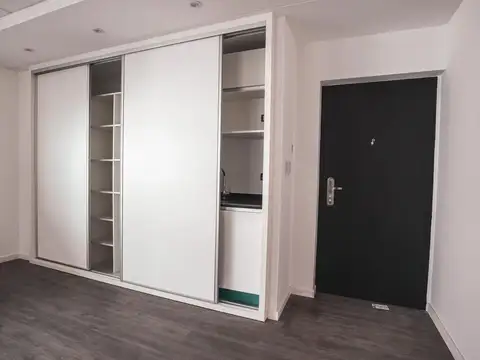 Oficina en Corrientes y San Lorenzo