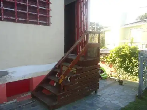 Depto Tipo Casa en Venta de 6 ambientes