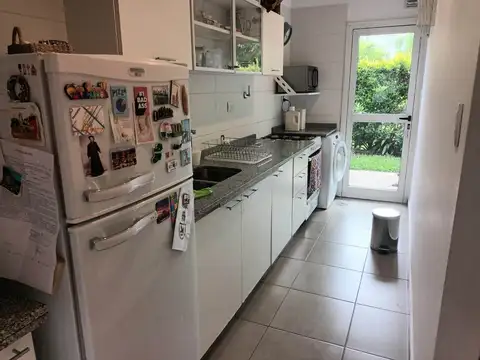 Departamento en Alquiler con 1 cocheras