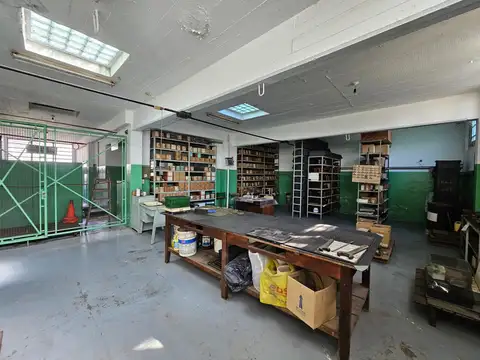 Galpon en Venta en Villa Adelina, USD 700.000