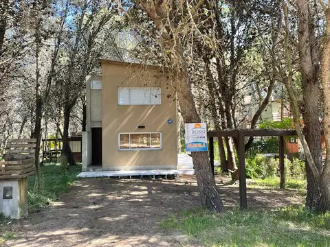 Casa 3 ambientes con 2 baños