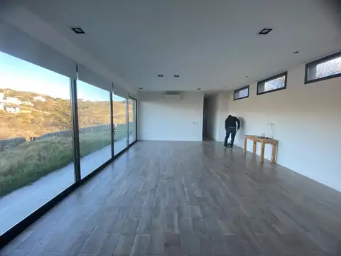 Autovía De Falda Del Carmen