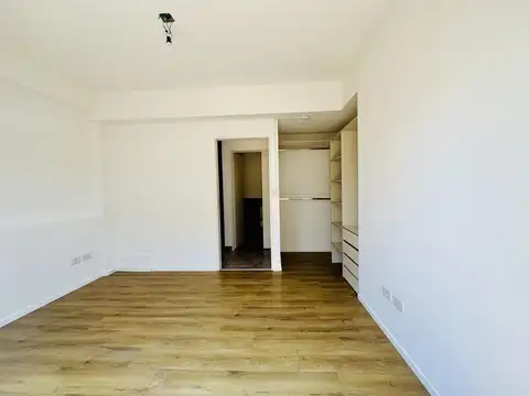 Depto Tipo Casa en Alquiler de 1 dormitorio