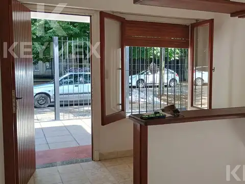 Casa en Alquiler en Manuel B Gonnet, $ 1.400.000