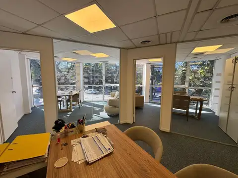 Oficina en Alquiler al Noreste